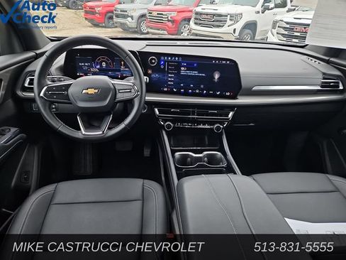 Used 2026 Chevrolet Traverse LT AWD/4WD image 10