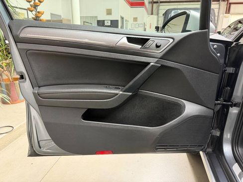 Used 2018 Volkswagen Golf Alltrack AWD/4WD image 10