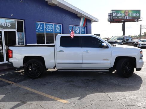 Used 2017 Chevrolet Silverado 1500 High Country RWD image 2