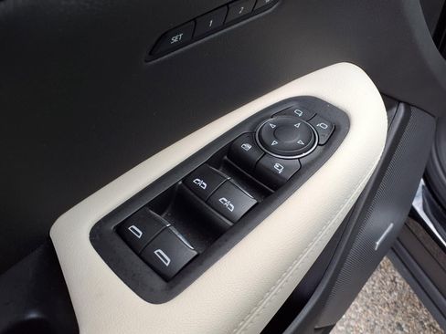 Used 2024 Cadillac XT6 Sport w/ LPO, Floor Liner Package AWD/4WD image 14