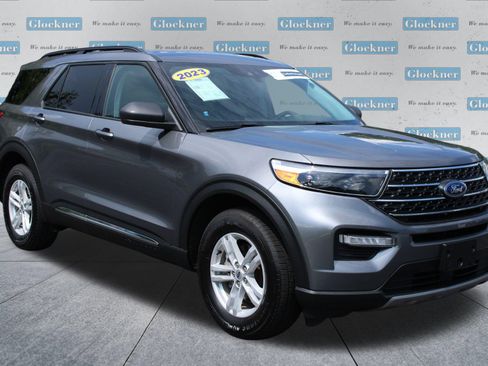Used 2023 Ford Explorer XLT w/ Equipment Group 202A AWD/4WD image 3