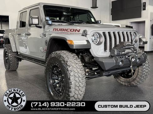 Used 2022 Jeep Gladiator Rubicon w/ LED Lighting Group AWD/4WD image 2