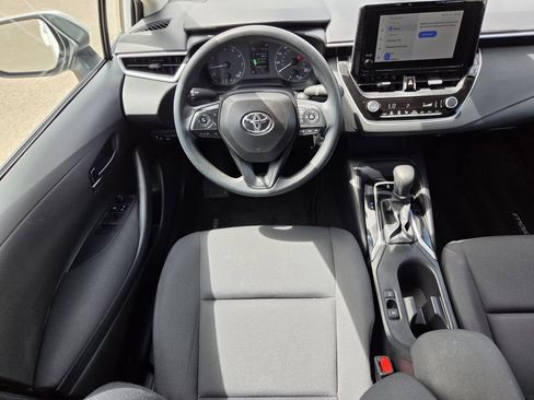 Used 2025 Toyota Corolla LE FWD image 14