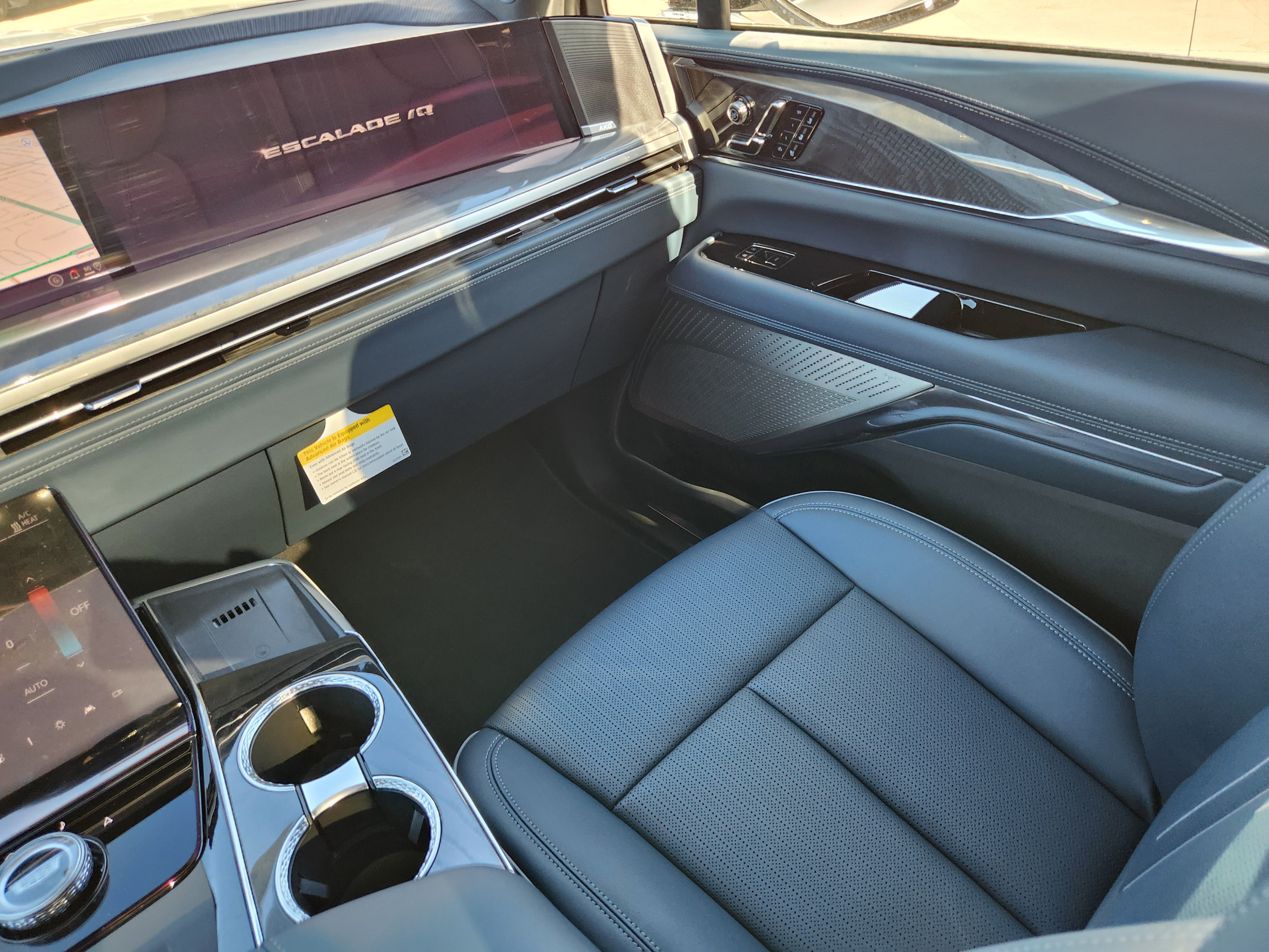 New 2025 Cadillac Escalade IQ Luxury 2 AWD/4WD image 18
