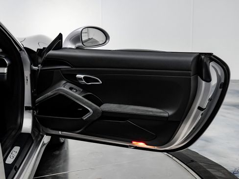 Used 2018 Porsche 911 GT3 w/ Sport Chrono Package image 72