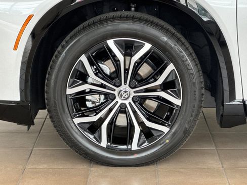 Certified 2026 Toyota Crown Signia AWD/4WD image 26