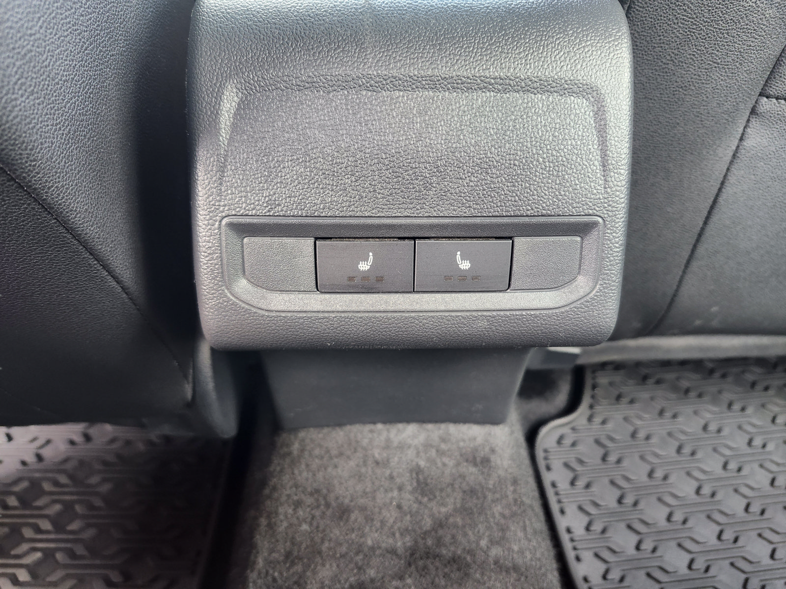 Used 2024 Volkswagen Jetta SEL FWD image 30
