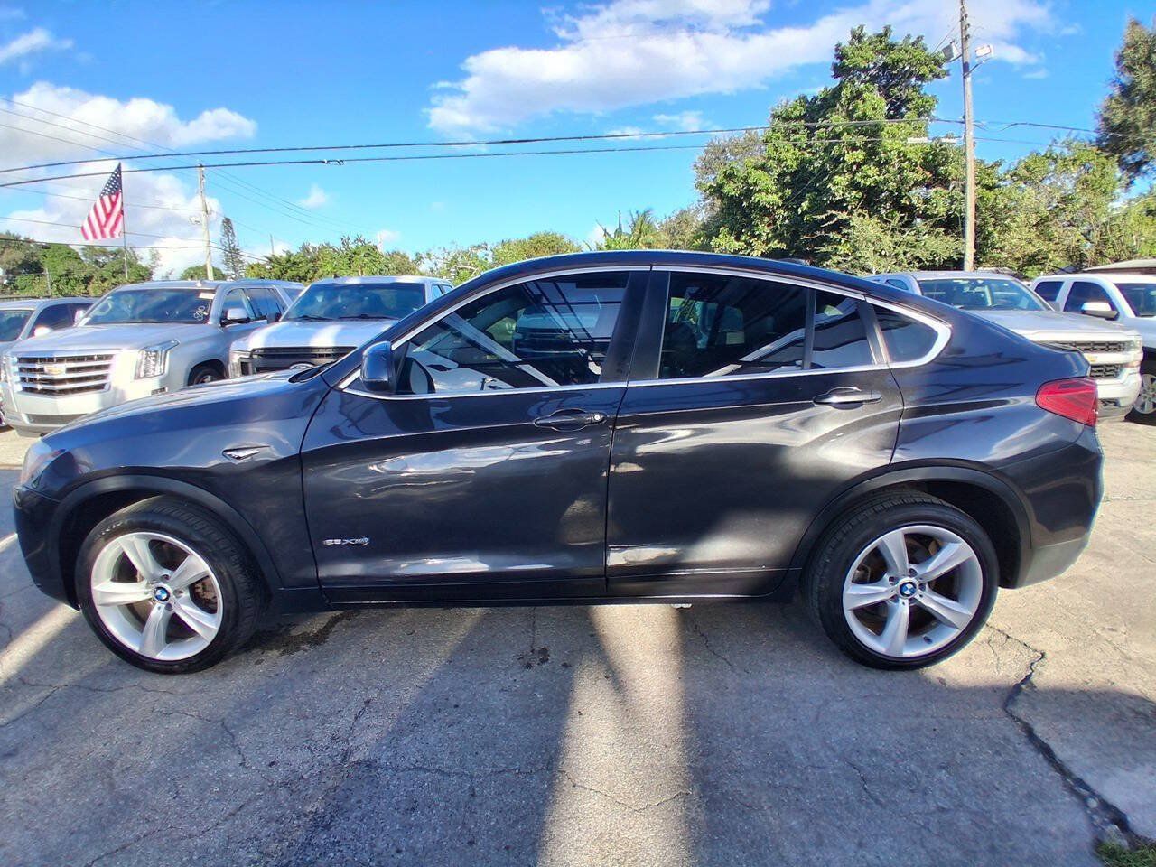 Used 2016 BMW X4 xDrive28i AWD/4WD image 2