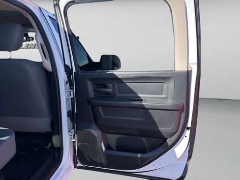 Used 2018 RAM 2500 Tradesman w/ Popular Equipment Group image 15