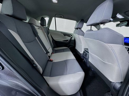 Used 2024 Toyota RAV4 XLE image 27