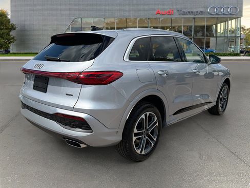 New 2025 Audi Q5 Premium AWD/4WD image 3
