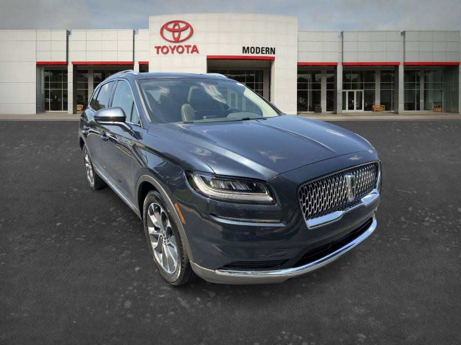 Used 2022 Lincoln Nautilus Reserve FWD image 3