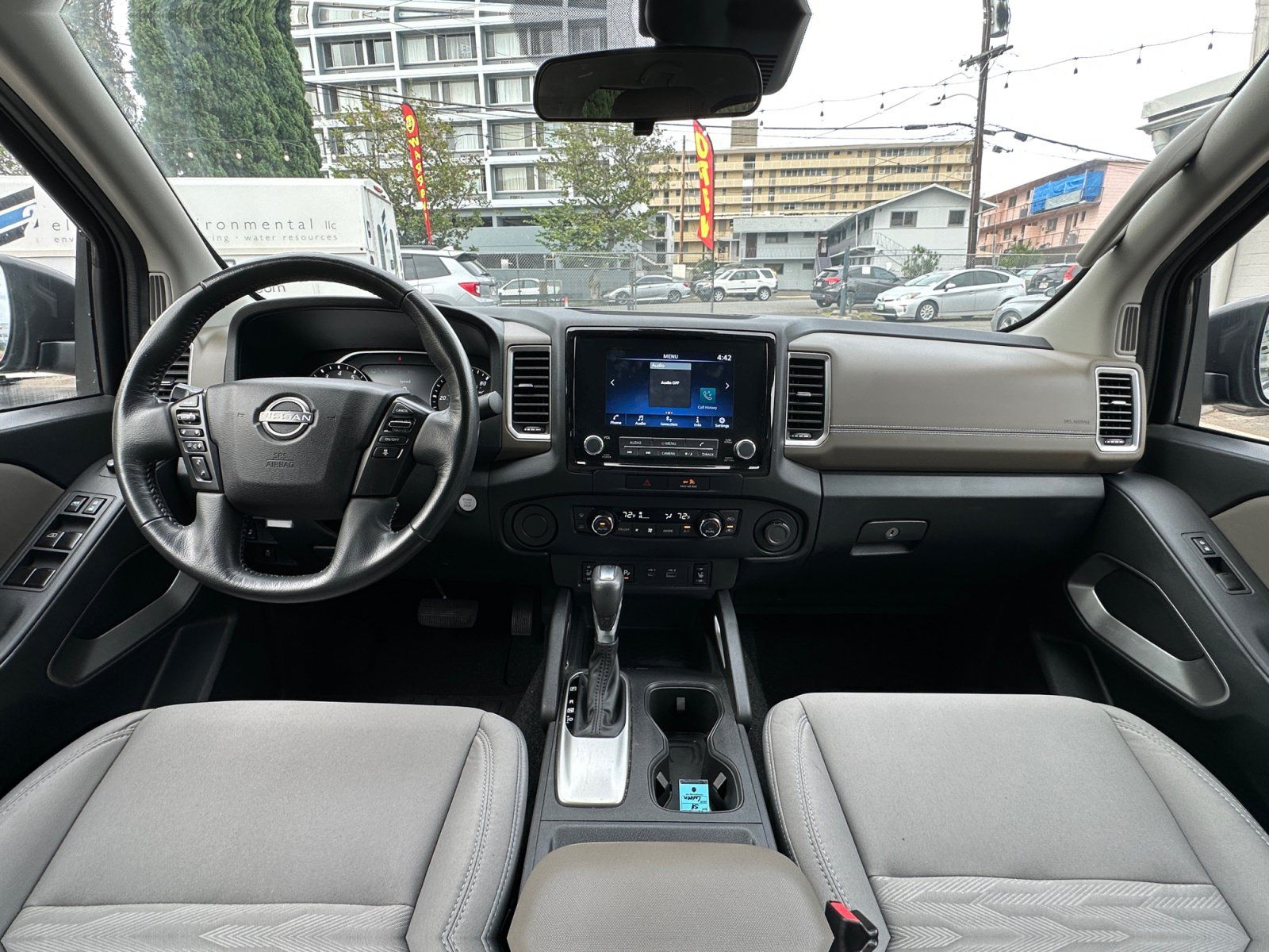 Used 2022 Nissan Frontier SV RWD image 17