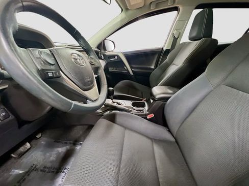 Used 2016 Toyota RAV4 XLE FWD image 20