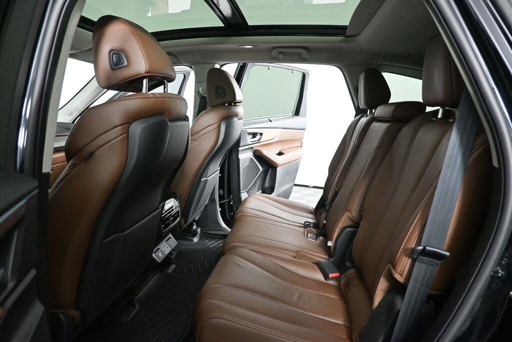 Used 2023 Acura MDX w/ Technology Package FWD image 22