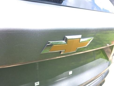Used 2024 Chevrolet Trax LS FWD image 13