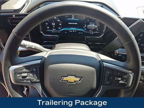 Used 2025 Chevrolet Silverado 1500 LT AWD/4WD image 4