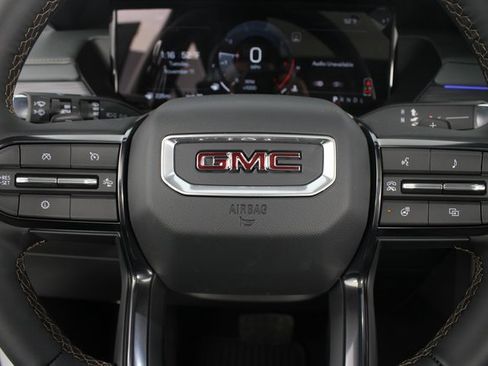 New 2026 GMC Acadia AT4 w/ Luxury Package image 15