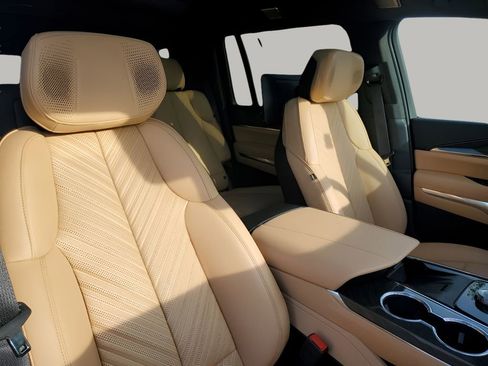 New 2026 Cadillac Escalade IQL Sport 2 AWD/4WD image 18
