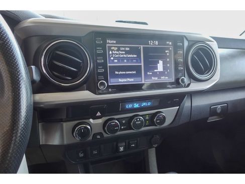 Certified 2022 Toyota Tacoma SR5 w/ Technology Package AWD/4WD image 18