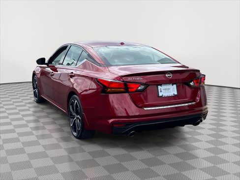 Used 2023 Nissan Altima 2.5 SR w/ SR Premium Package FWD image 5