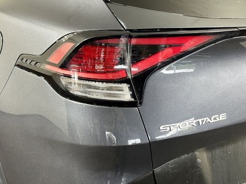Used 2023 Kia Sportage EX image 36