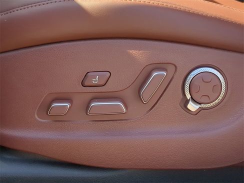 Used 2025 Genesis GV80 3.5T Prestige image 19