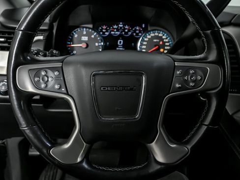Used 2020 GMC Yukon Denali image 30