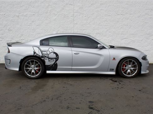 Used 2019 Dodge Charger Scat Pack w/ Dynamics Package RWD image 5