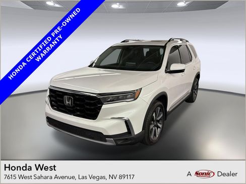 Certified 2025 Honda Pilot Touring image 1