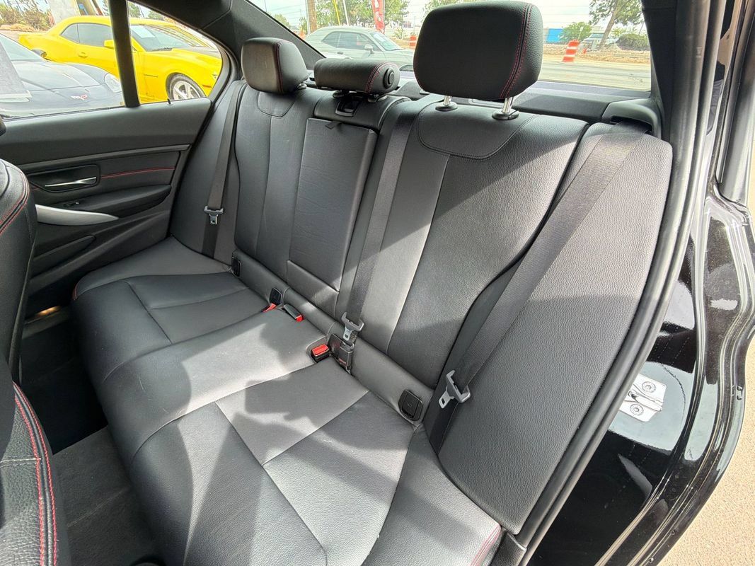 Used 2012 BMW 328i Sedan RWD image 10