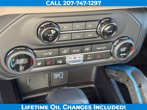 Used 2024 Ford Bronco Wildtrak AWD/4WD image 18