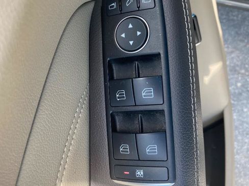Used 2013 Mercedes-Benz ML 350 4MATIC image 35