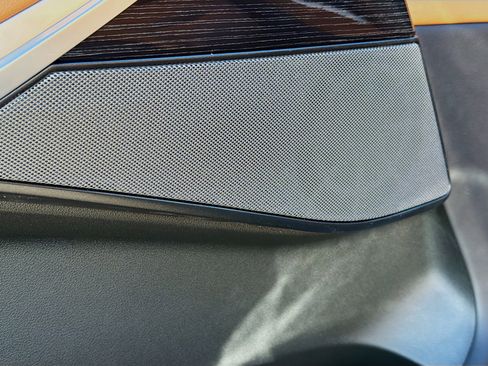 New 2026 BMW X5 sDrive40i w/ M Sport Package image 24