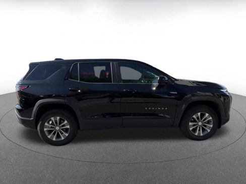 Used 2025 Chevrolet Equinox LT AWD/4WD image 16