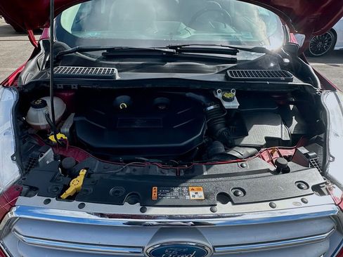 Used 2019 Ford Escape Titanium FWD image 30