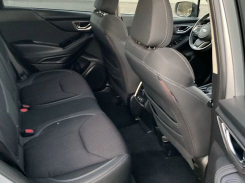 Used 2021 Subaru Forester Premium image 40