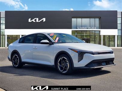 Certified 2025 Kia K4 EX