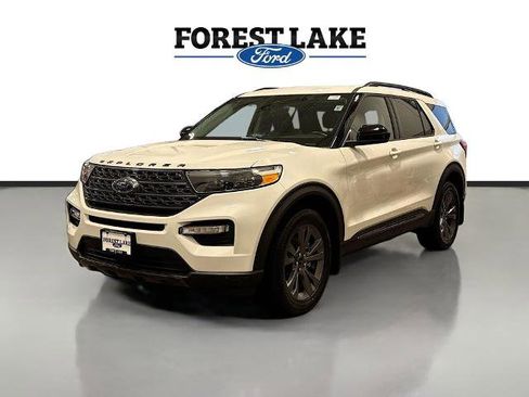 Certified 2023 Ford Explorer XLT w/ Equipment Group 202A image 3