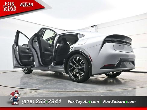 New 2026 Toyota Prius Plug-In Hybrid image 32