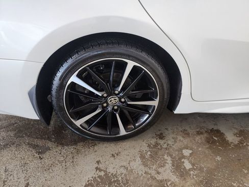 Used 2020 Toyota Camry XSE image 38