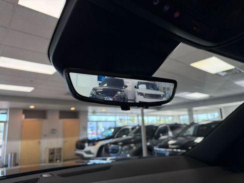 Used 2024 Cadillac Escalade ESV Sport w/ LPO, ONYX Package AWD/4WD image 24
