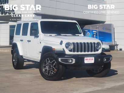 Used 2025 Jeep Wrangler Sahara