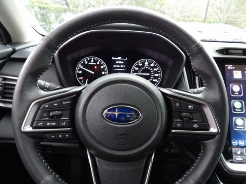 Used 2025 Subaru Outback Limited image 17