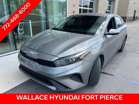 Used 2024 Kia Forte LXS w/ LXS Technology Package FWD image 1