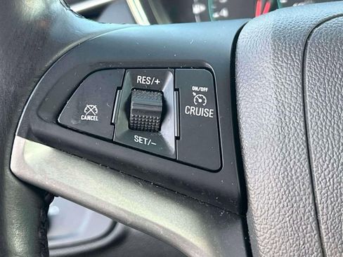 Used 2019 Chevrolet Trax LT w/ LT Convenience Package image 23