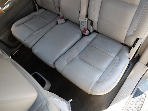 Used 2007 Chrysler Aspen Limited AWD/4WD image 10