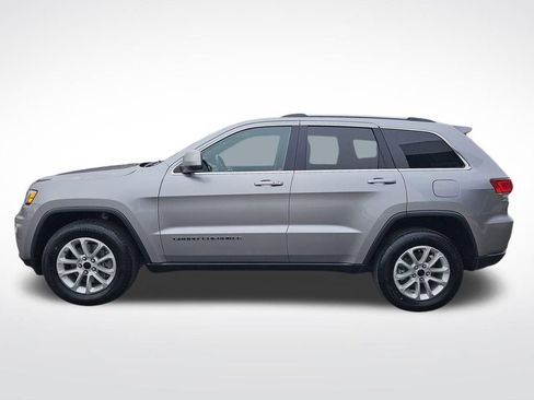Used 2021 Jeep Grand Cherokee Laredo image 8