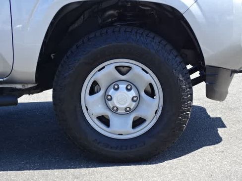 Certified 2020 Toyota Tacoma SR5 RWD image 8