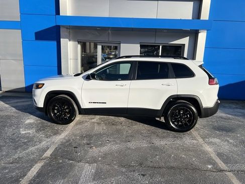 Used 2023 Jeep Cherokee Altitude Lux image 4